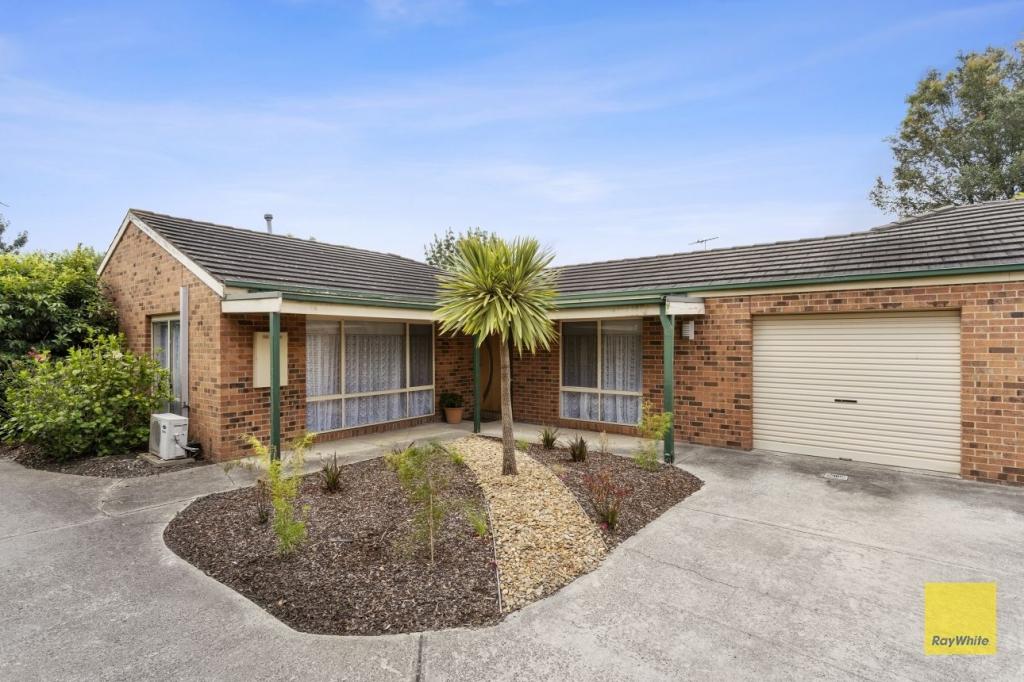 2/8 Nelson Ave, Highton, VIC 3216