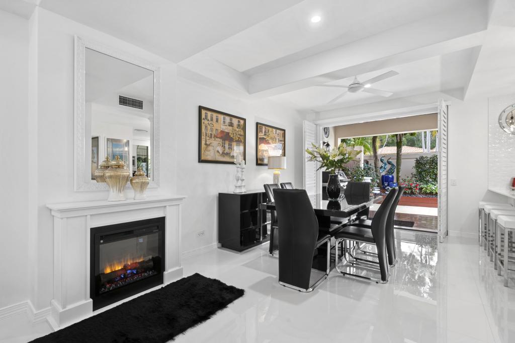 Villa 154/61 Noosa Springs Dr, Noosa Heads, QLD 4567