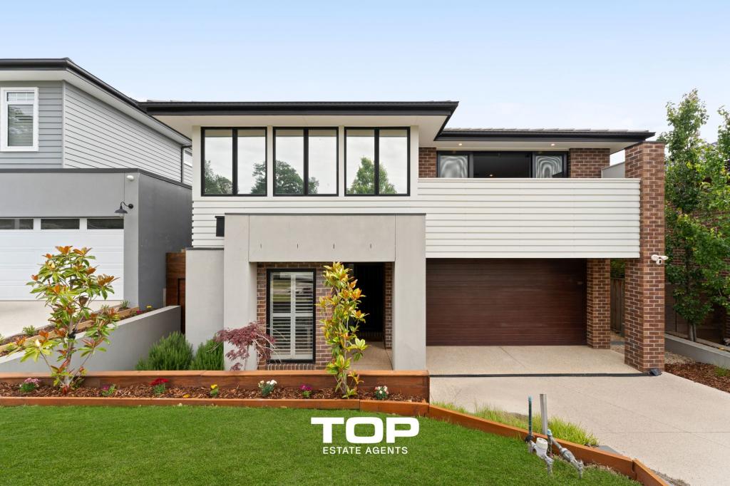 6 Flagstaff Cres, Clyde North, VIC 3978