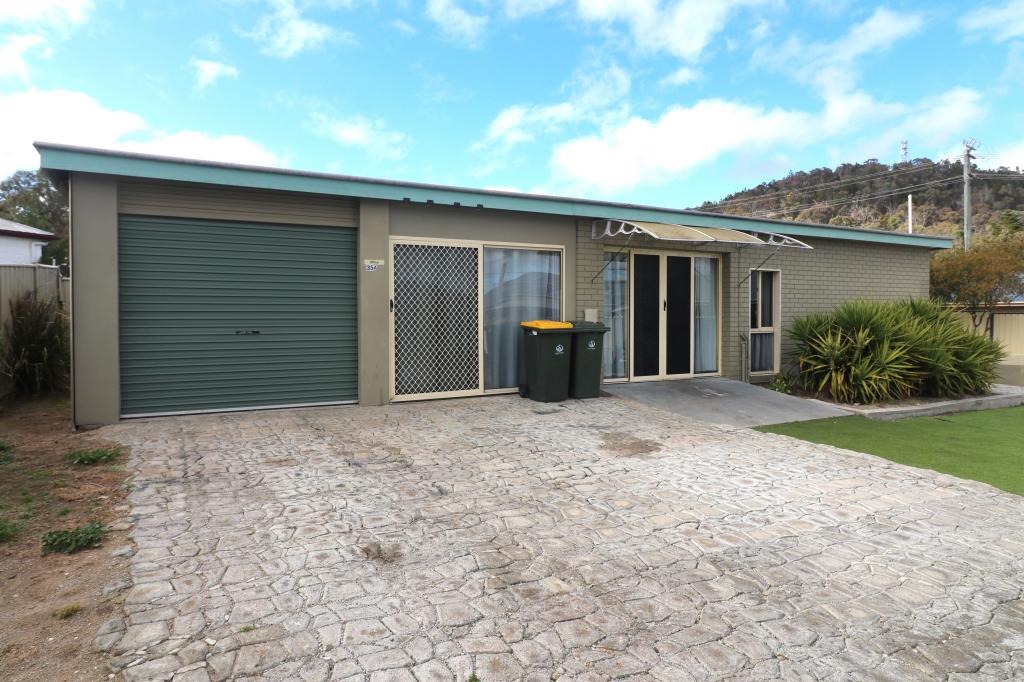 35 Pike St, Stanthorpe, QLD 4380