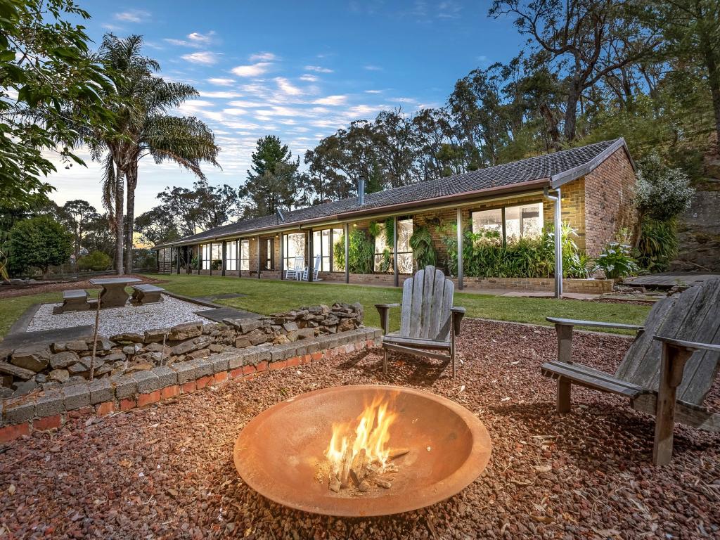 205 Buttermans Trk, St Andrews, VIC 3761