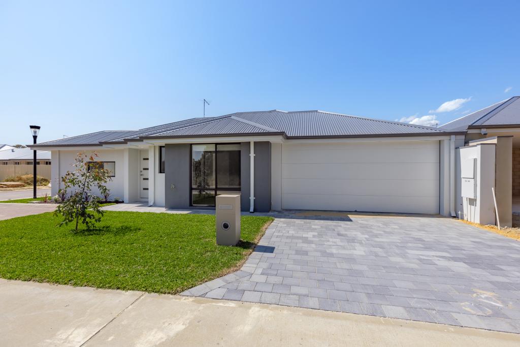 32 Belches Loop, Seville Grove, WA 6112