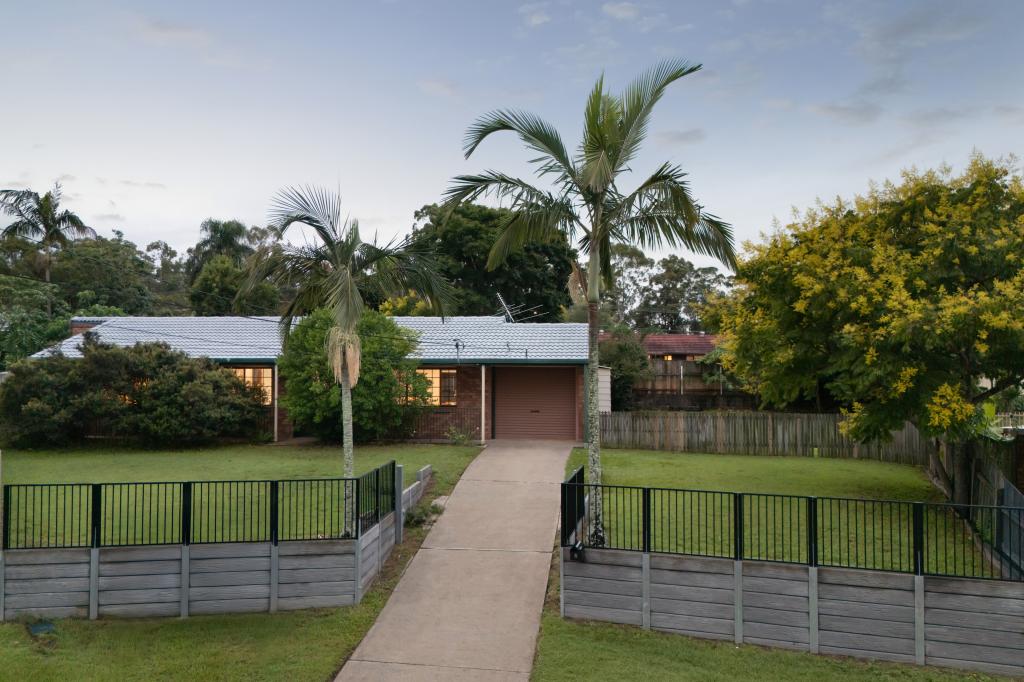5 AQUILA CT, REGENTS PARK, QLD 4118