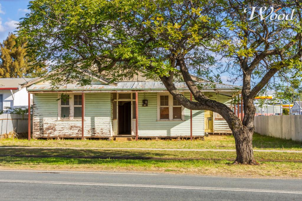 8 Sladen St E, Henty, NSW 2658