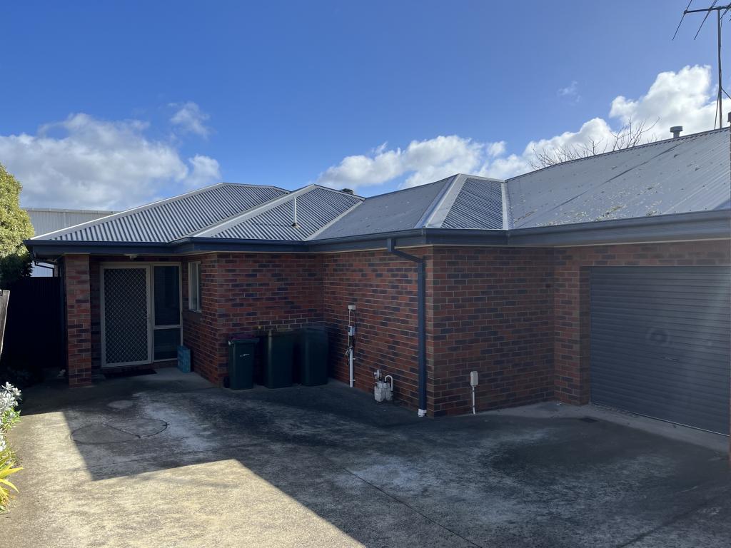 2/5 Weddell Rd, North Geelong, VIC 3215