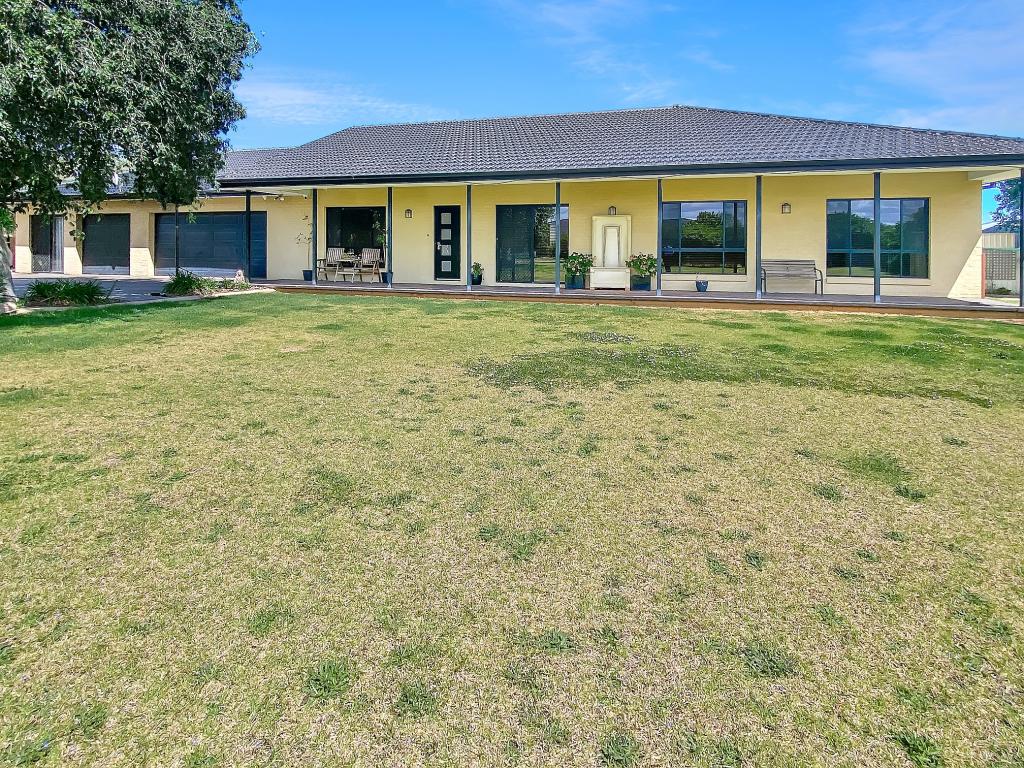 3 TERESA DR, LEETON, NSW 2705