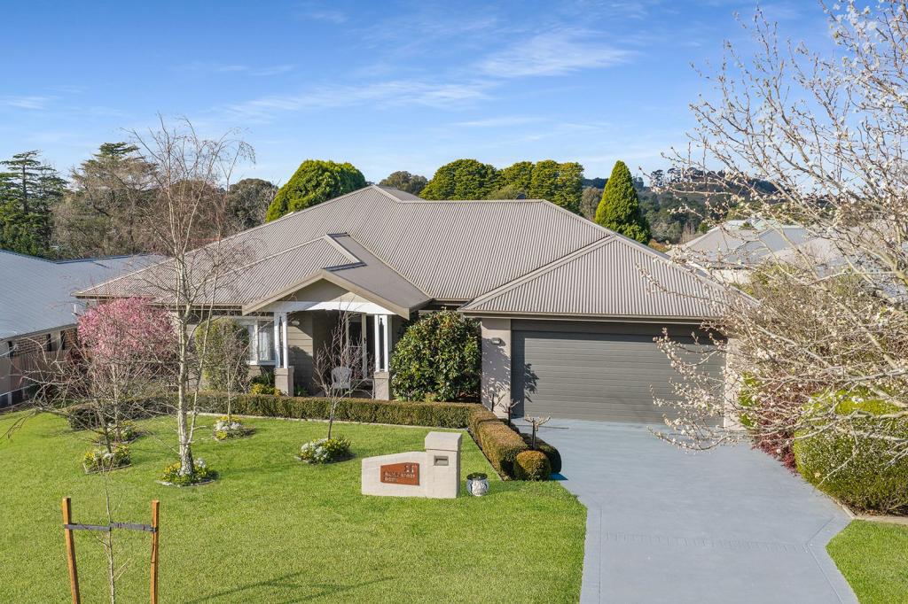 10 Daylesford Dr, Moss Vale, NSW 2577
