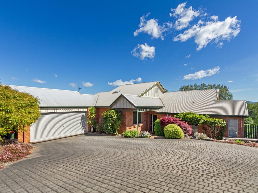 47 Harnham Dr, Bairnsdale, VIC 3875