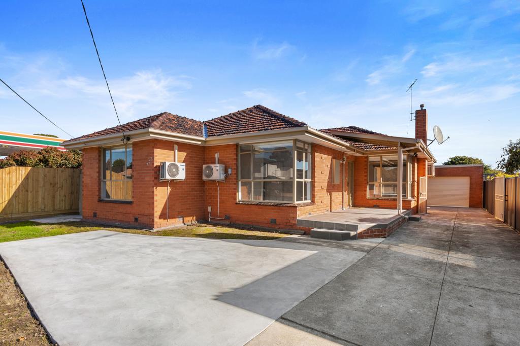 703 Warrigal Rd, Bentleigh East, VIC 3165