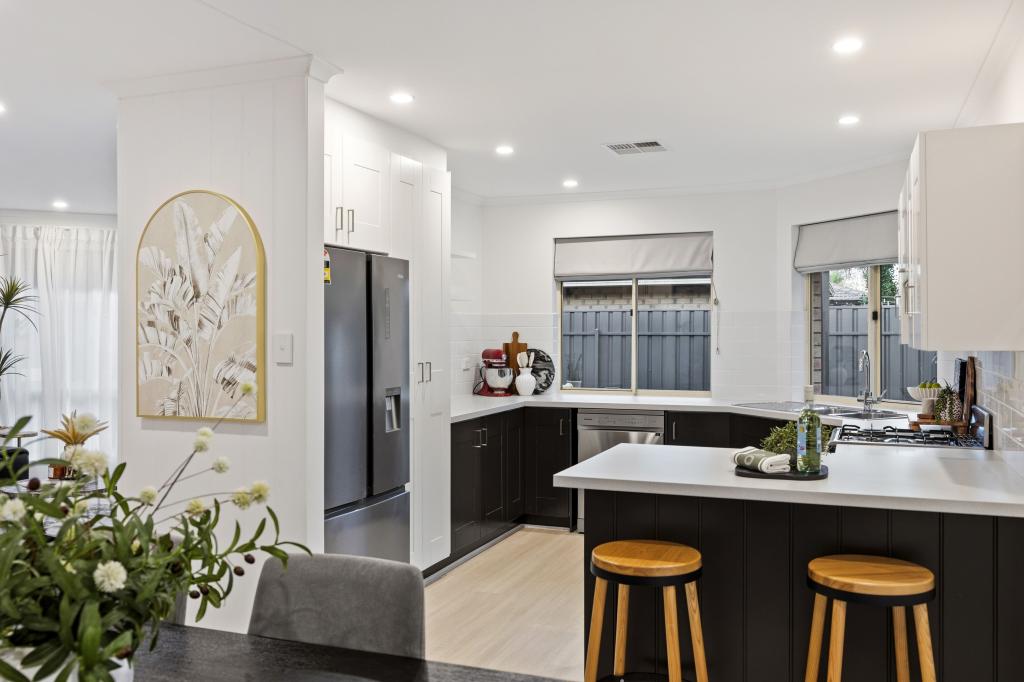 4 Salzmann Dr, Pooraka, SA 5095