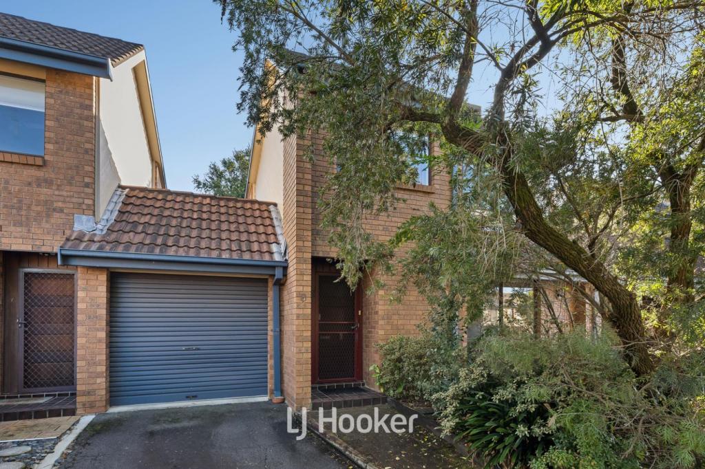 8/18 Brett St, Kings Langley, NSW 2147