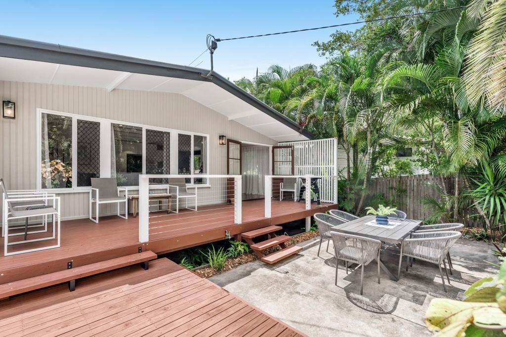 50 Bernays Rd, Wynnum West, QLD 4178