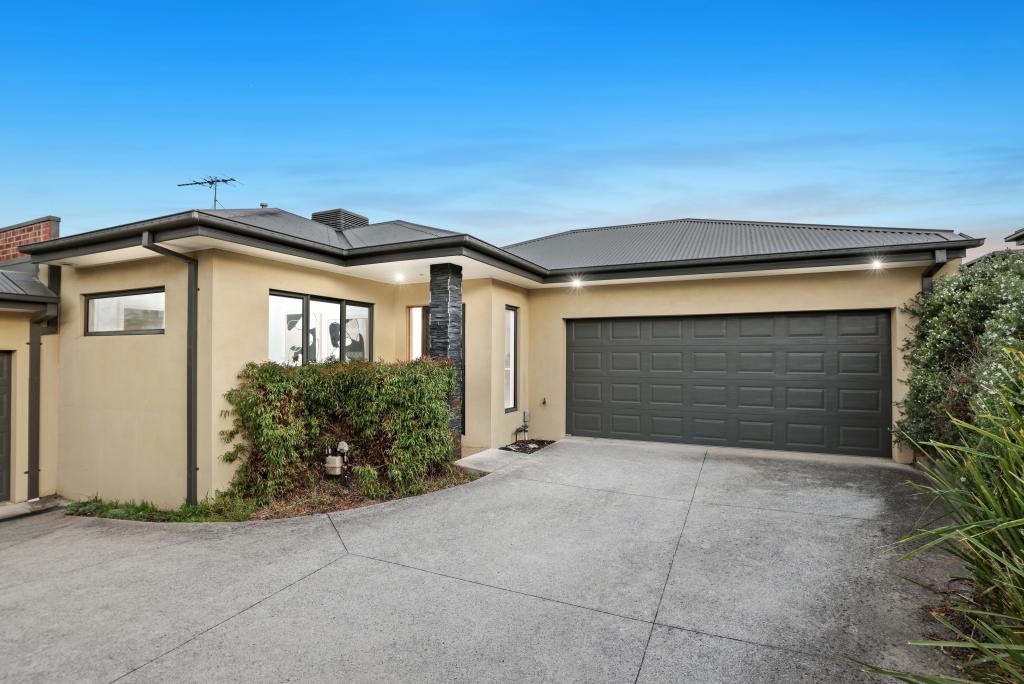 3/2 Burton Ct, Bayswater, VIC 3153