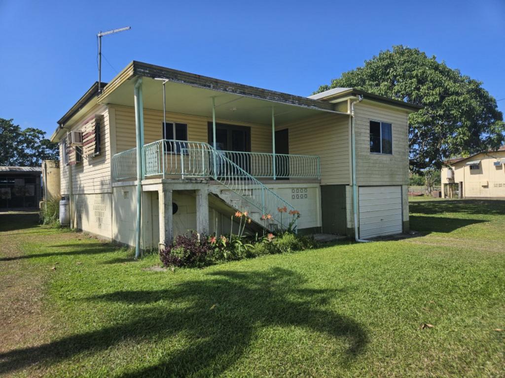 42-44 Fairford Rd, Ingham, QLD 4850