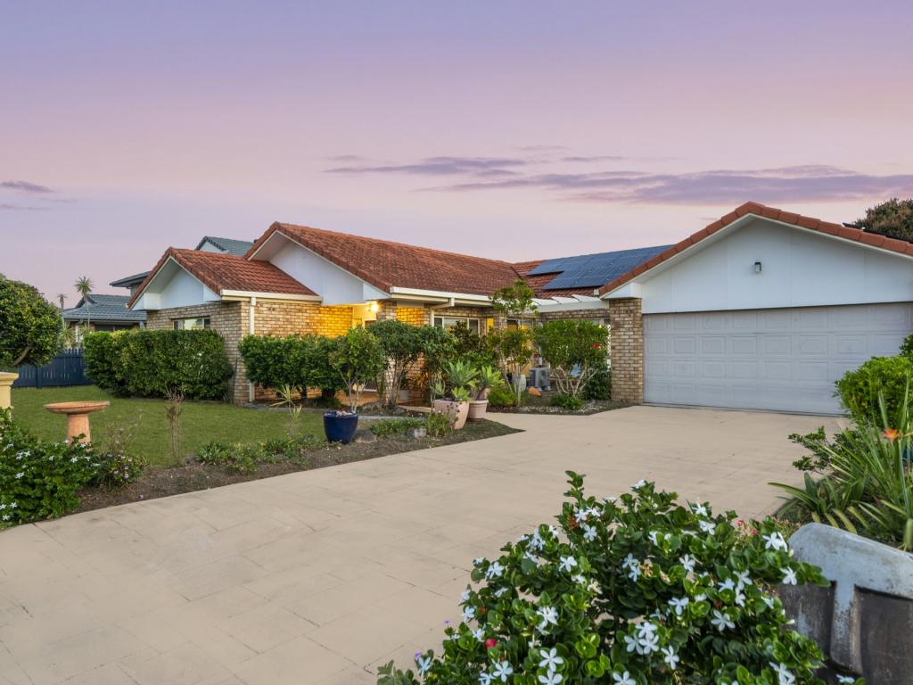 69 HONEYSUCKLE WAY, CALAMVALE, QLD 4116