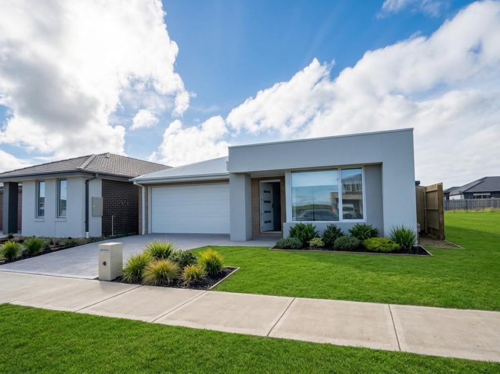 8 PRESCOTT RD, MAMBOURIN, VIC 3024