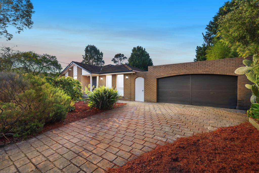 16 Parkstone Dr, Bayswater North, VIC 3153