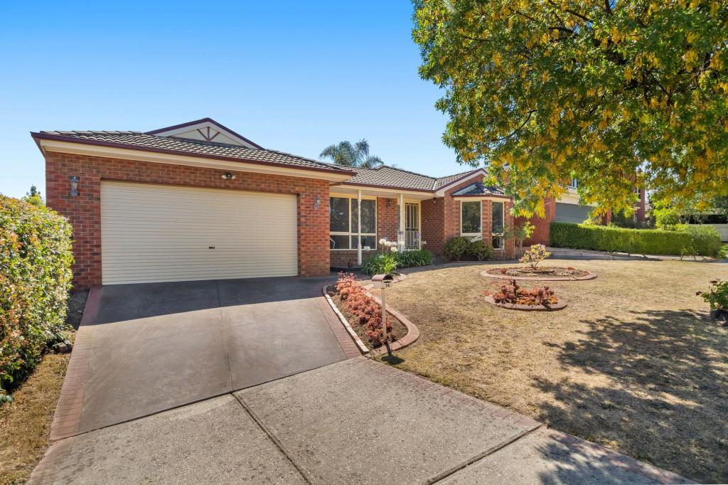 14 Deakin Ct, Berwick, VIC 3806