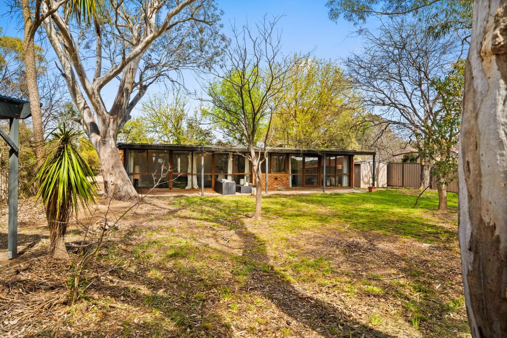 39 Emily Bulcock Cres, Gilmore, ACT 2905