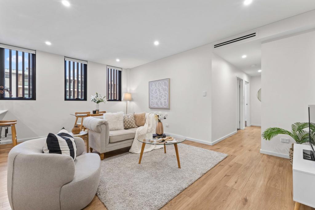 61/114 GREAT WESTERN HWY, WESTMEAD, NSW 2145