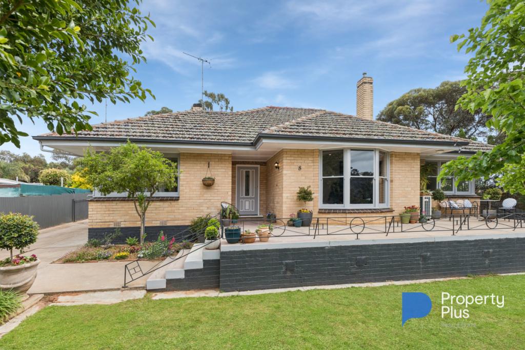 8 Clifton St, Charlton, VIC 3525