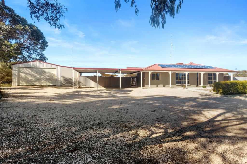 6 Barkla St, East Moonta, SA 5558