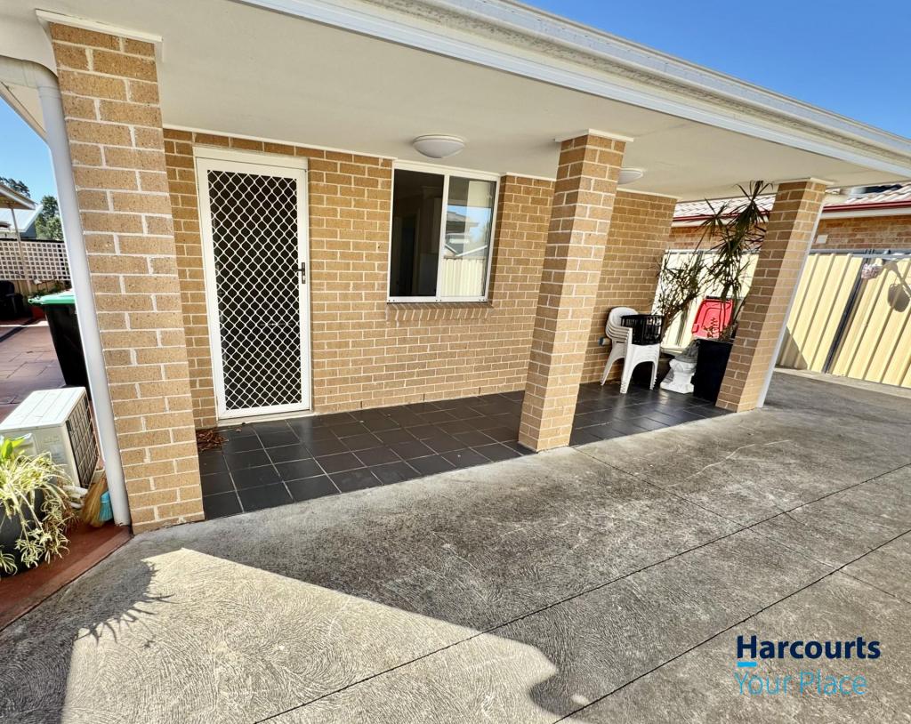 8a Dutch Pl, St Clair, NSW 2759