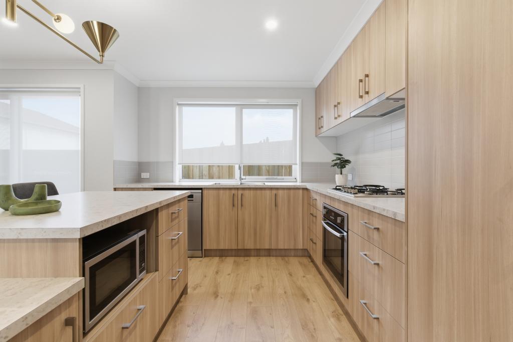 2/702 Raglan Pde, Warrnambool, VIC 3280