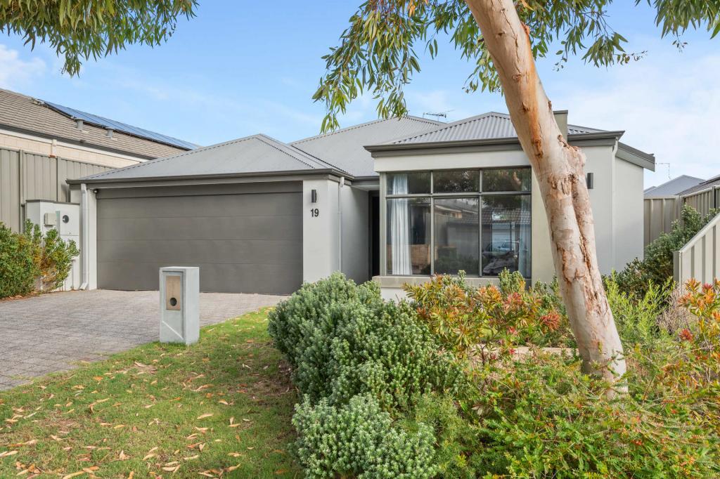 19 Yateley Way, Wellard, WA 6170