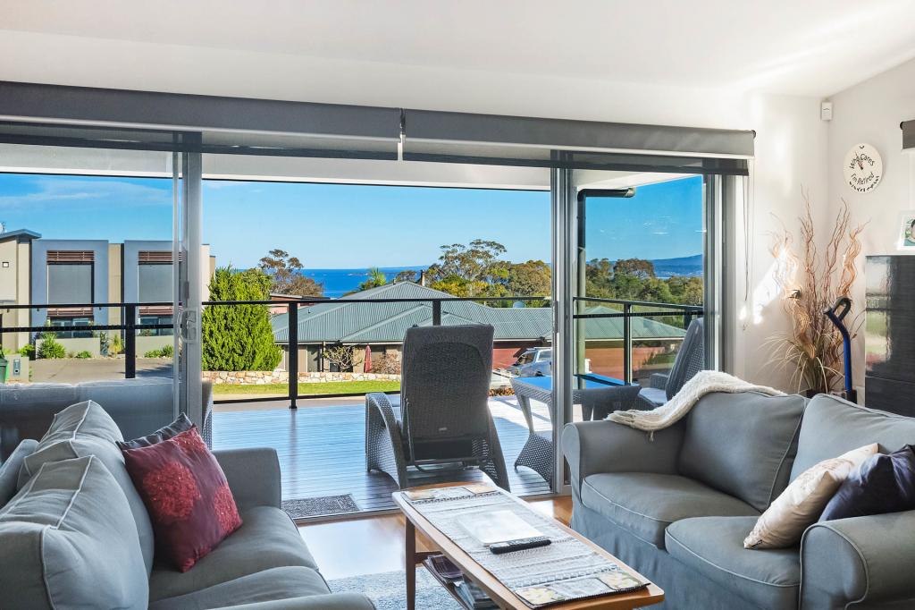 10 The Crest, Merimbula, NSW 2548