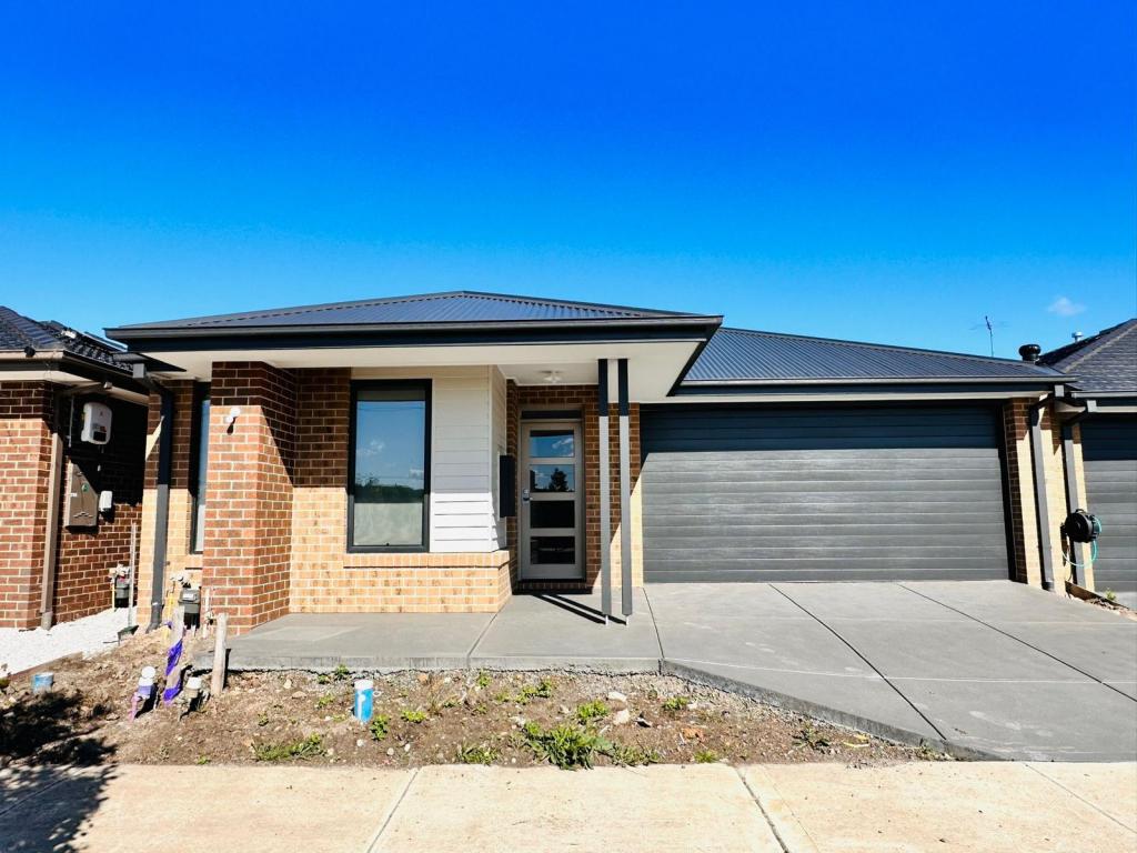 9 Titchfield Rd, Donnybrook, VIC 3064