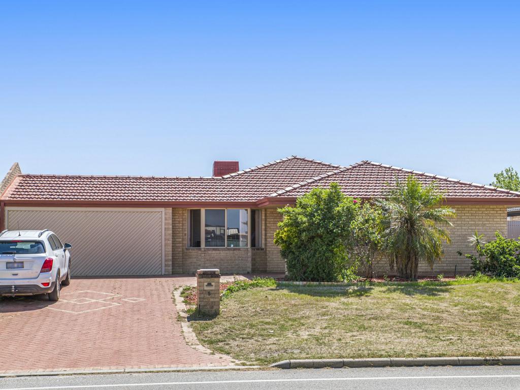 5 Sugarwood Dr, Thornlie, WA 6108