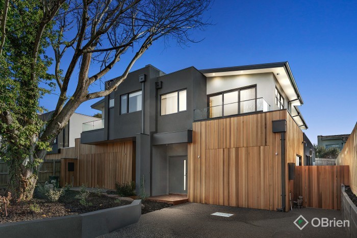 9b Lileura Ave, Beaumaris, VIC 3193