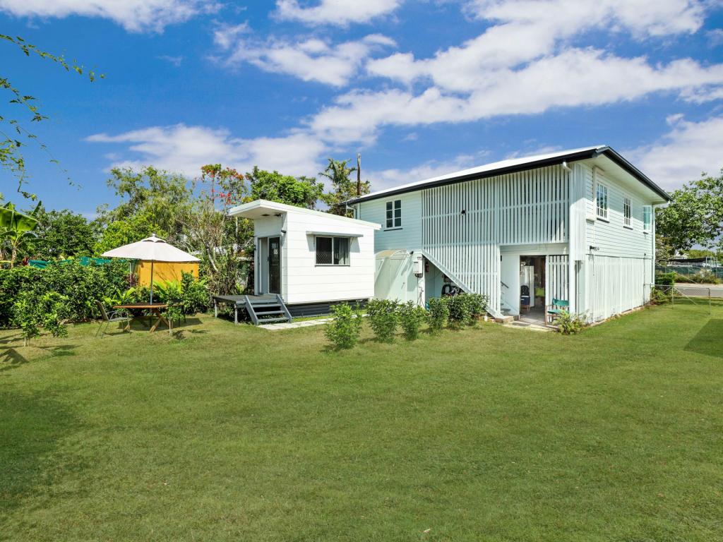 27 O'Keefe St, Cairns North, QLD 4870