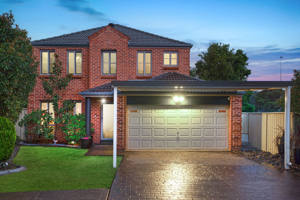 4 Pluto Ct, Glenwood, NSW 2768