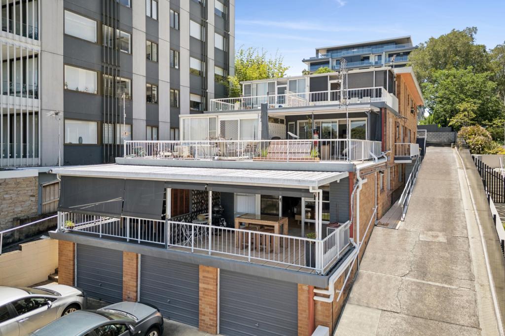 2/11 Lynn Ave, Point Frederick, NSW 2250