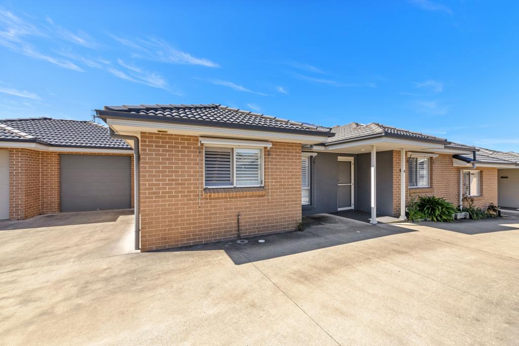 9 & 10/13 Skyline St, Gorokan, NSW 2263