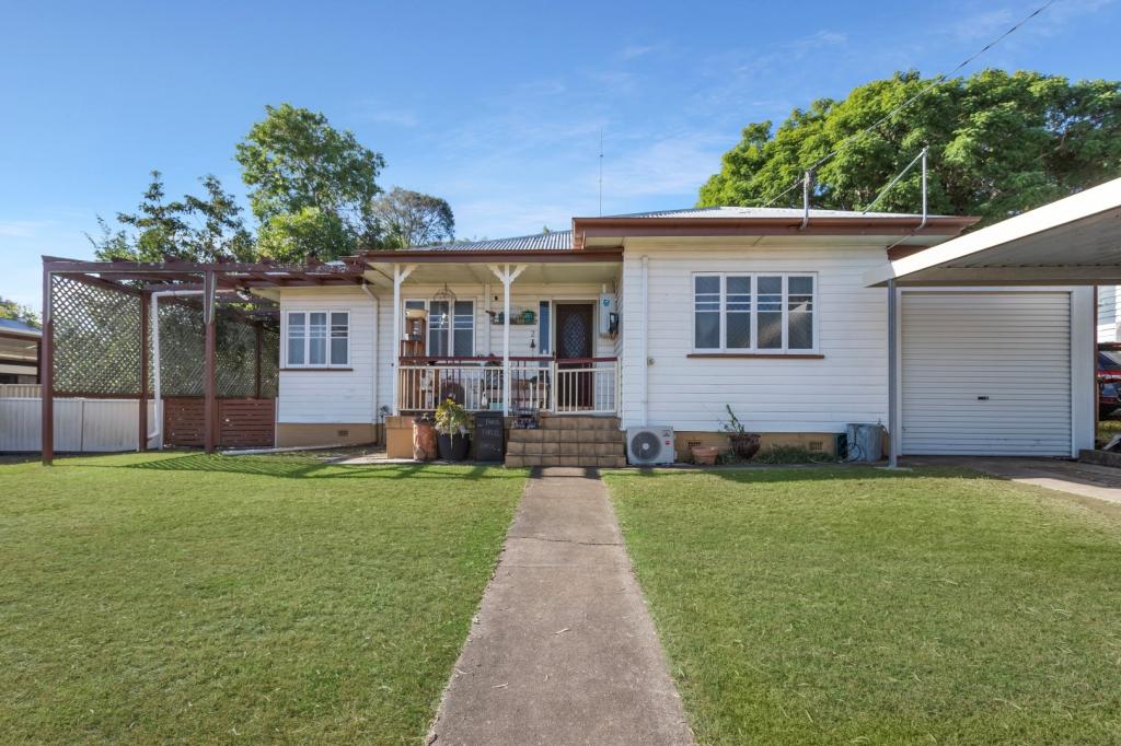 2 Gilliver St, Eastern Heights, QLD 4305