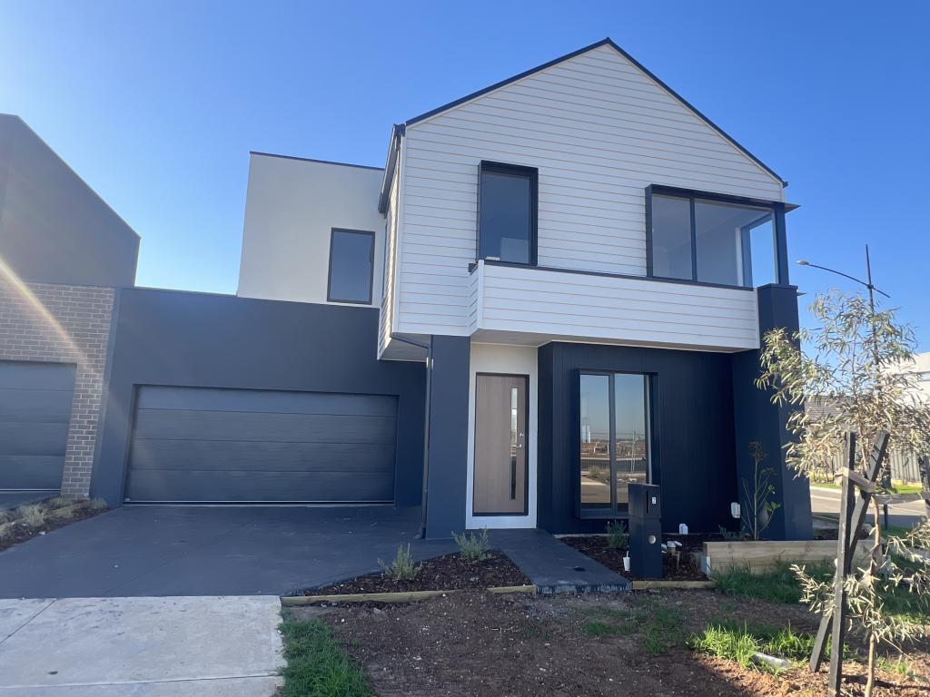 2 TENDER LANE, FRASER RISE, VIC 3336