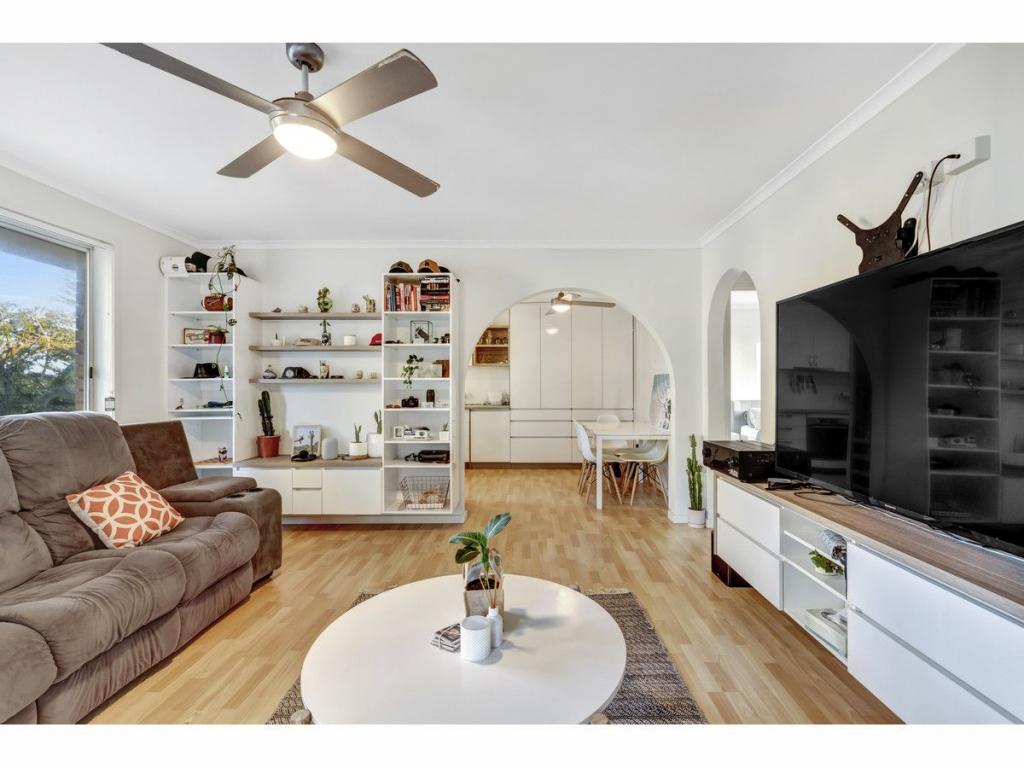 8/14 Vista St, Surfers Paradise, QLD 4217