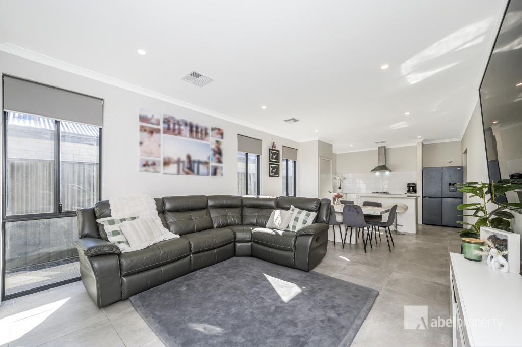 14 Hayeswater St, Aveley, WA 6069