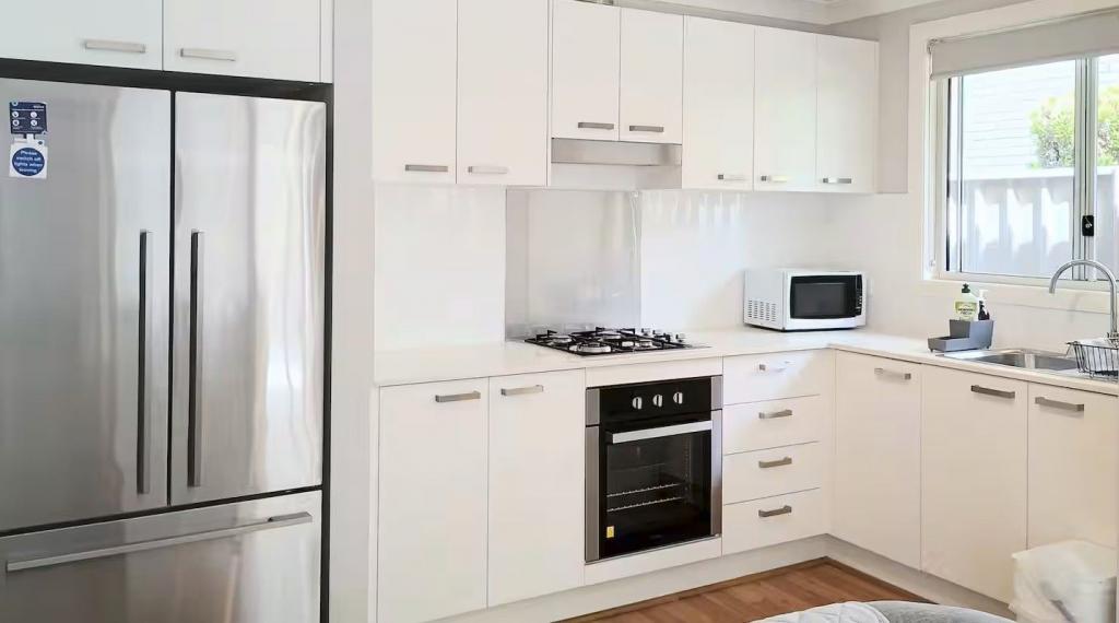 33a Carrington Ave, Mortdale, NSW 2223