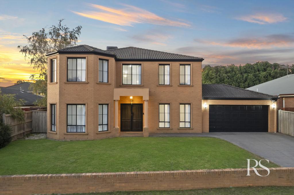 13 ST ANNES CRES, BERWICK, VIC 3806