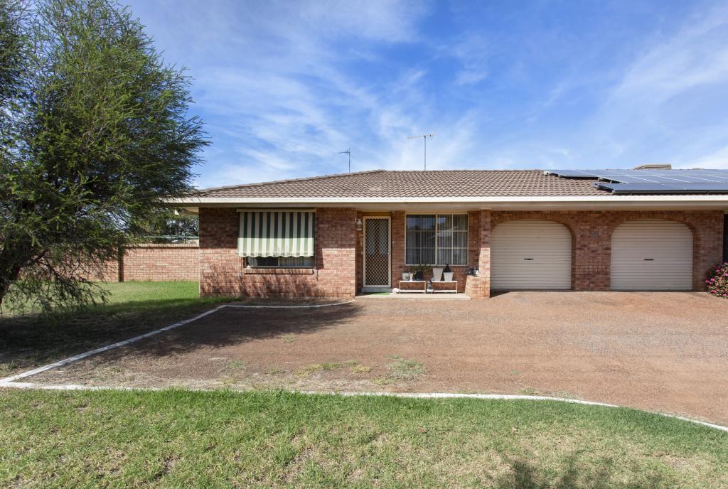 2/33 Logan St, Cowra, NSW 2794