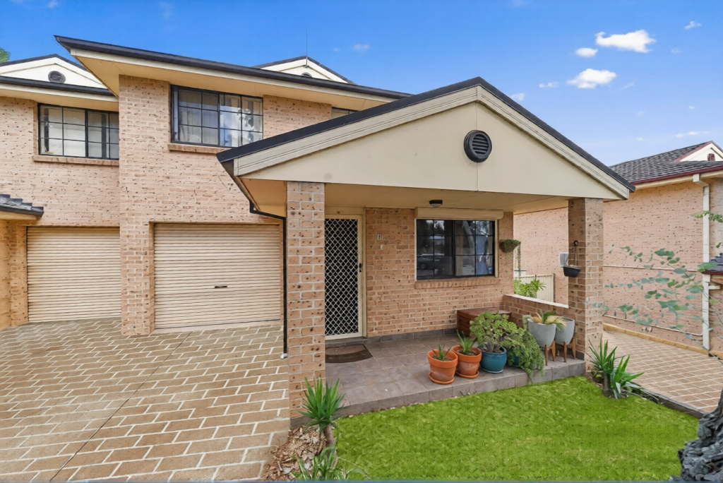 2/72 Bali Dr, Quakers Hill, NSW 2763