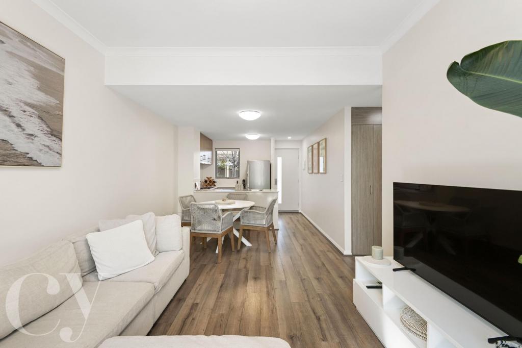 4/4 Fox St, Spearwood, WA 6163