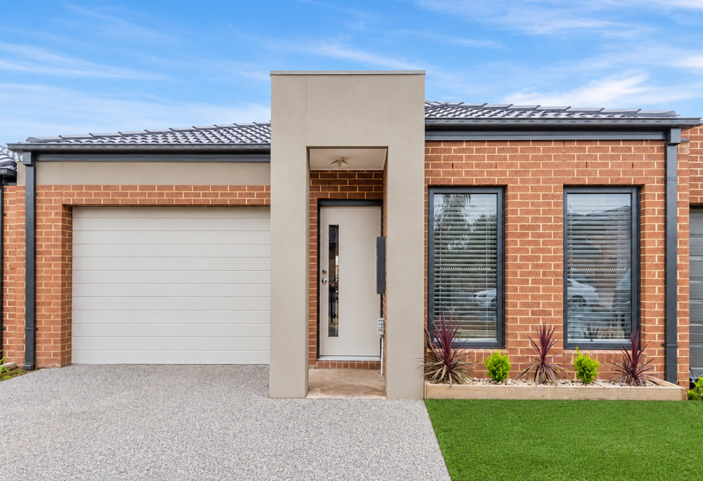 31 Yarradale Dr, Mickleham, VIC 3064