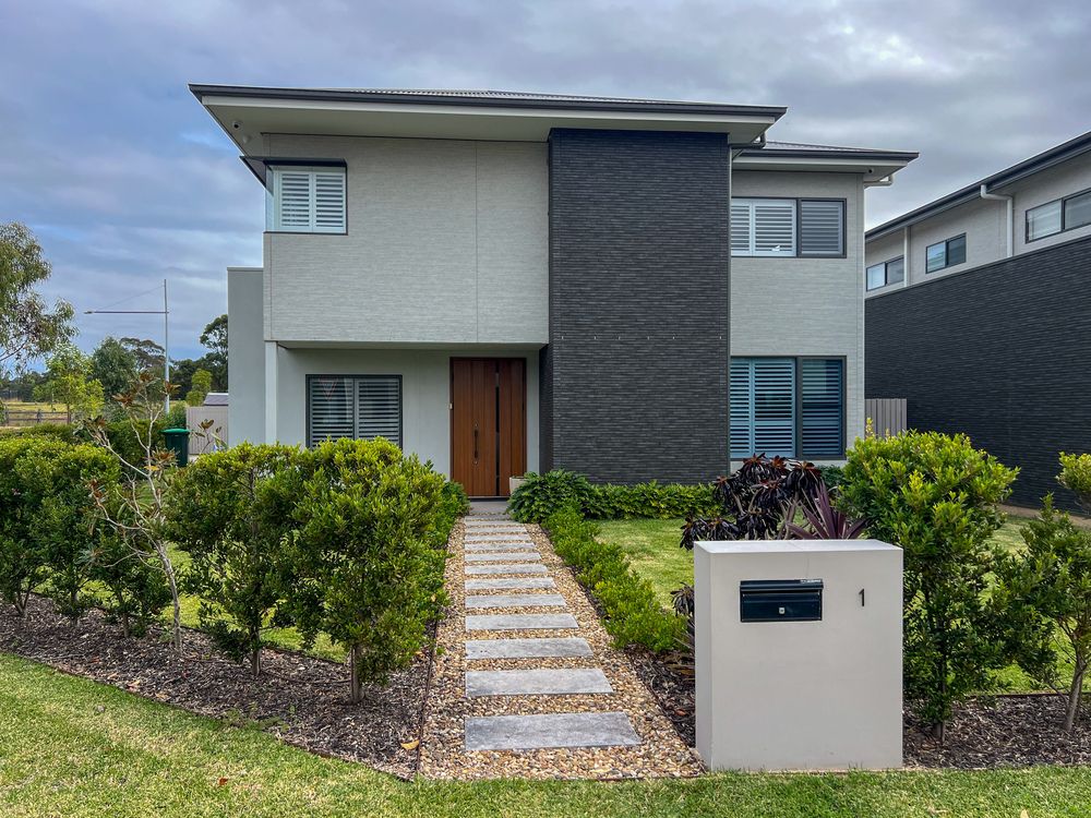 1 Roseworthy Way, Gledswood Hills, NSW 2557
