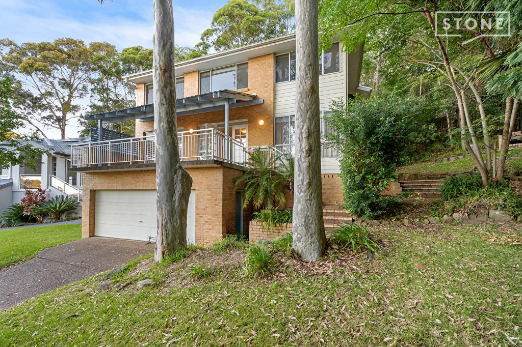 22 Palm Tree Cres, Caves Beach, NSW 2281