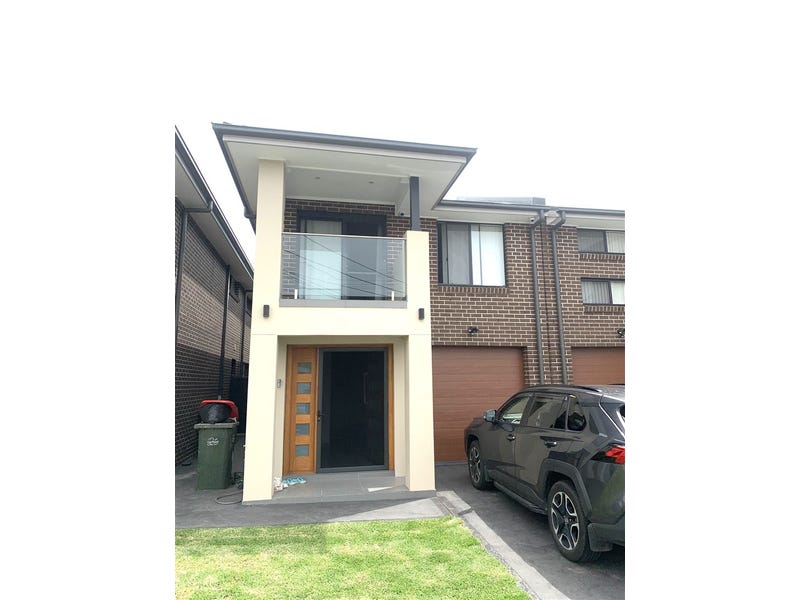 79a Torrens St, Canley Heights, NSW 2166